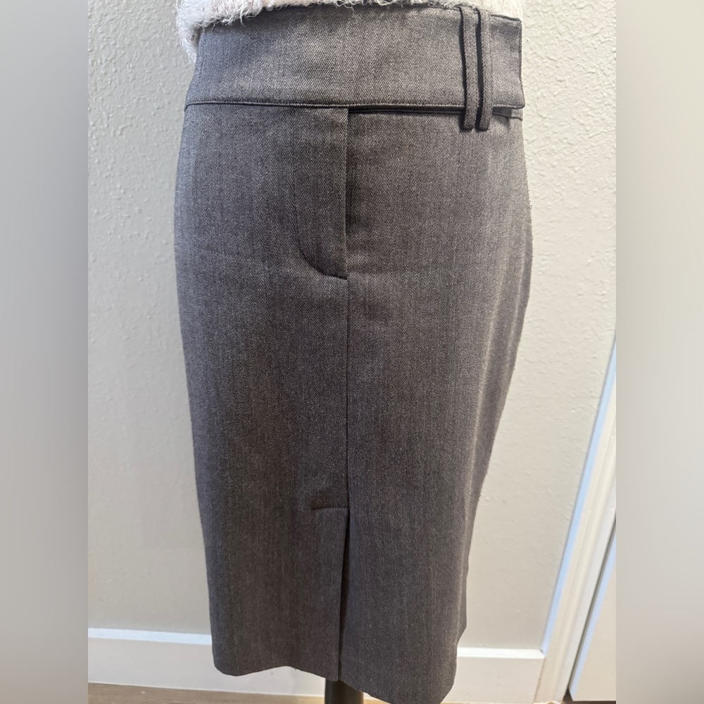 ✨ BCBG Paris Tailored Herringbone Pencil Skirt | Size 6